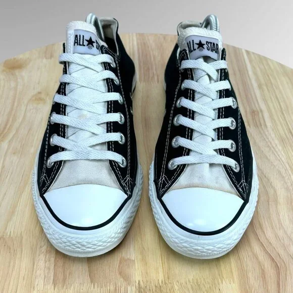 Converse Chuck Taylor Low Canvas Trainers  Size  M 7.5  W 8.5   1J798 - Picture 2 of 11